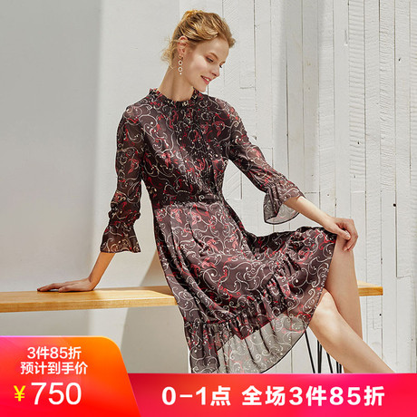 玖姿2018雪纺中长连衣裙女文艺复古碎花木耳边商品大图