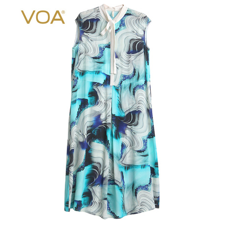 VOA(孤品)真丝提花印染系带立领设计包袖套头中腰宽松舒适连衣裙商品大图