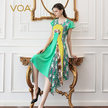 VOA重磅真丝印花拼接V领高腰短袖甜美不规则桑蚕丝套头连衣裙A533商品大图