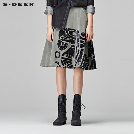 sdeer圣迪奥女装2017冬装复古质感抽象胶印装饰半身裙S17481361商品大图