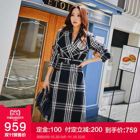 粉红大布娃娃格子毛呢大衣冬装女2018新款气质复古收腰中长款外套商品大图