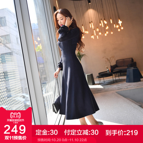 粉红大布娃娃秋冬2018新款气质优雅淑女修身镂空中长款针织连衣裙商品大图
