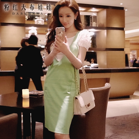 粉红大布娃娃背带连衣裙夏装新款时尚修身V领包臀连衣裙背带裙女商品大图