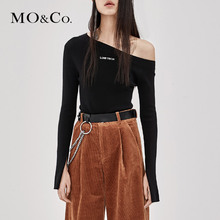 MOCO2018秋季新品露肩开衩字母刺绣修身针织衫MA183SWT315 摩安珂图片