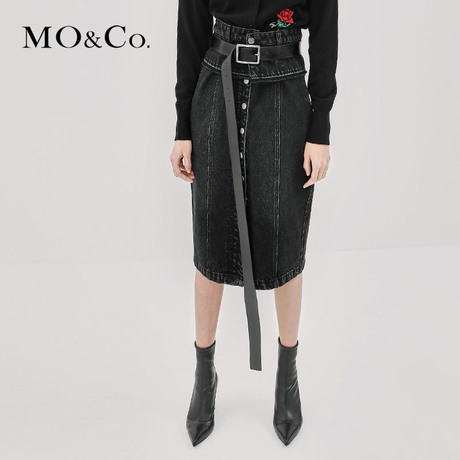 MOCO2018秋季新品纽扣门襟纯棉洗水牛仔裙MA183SKT402 摩安珂商品大图