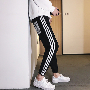 2018春夏新款三条杠小脚休闲裤