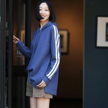 米可可M6657文艺大码两道杠宽松运动连帽打底毛衣女 18秋冬新图片