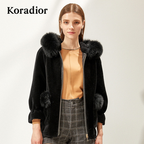Koradior/珂莱蒂尔品牌女装2018冬装新款羊剪绒大衣连帽皮草外套商品大图