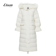 艾格Etam2018冬季新款女纯色毛领连帽中长款羽绒服8E203500986图片