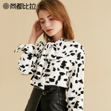 尚都比拉2018冬季新款系带蝴蝶结撞色几何印花时尚OL雪纺衬衫女图片