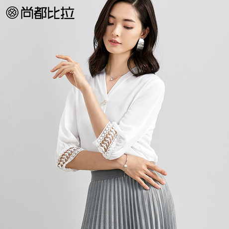 尚都比拉2018秋气质V领镂空花边七分袖女上衣简约时尚白色雪纺衫商品大图