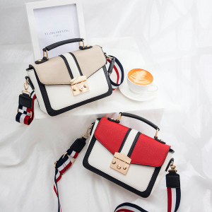 百搭单肩手提宽带斜挎包