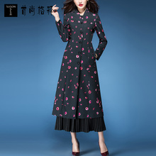 首尚格释秋装女2018新款修身气质收腰端庄大气过膝中长款风衣外套图片