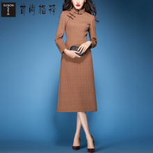 首尚格释秋装女2018新款修身中长款气质旗袍领长袖针织a字连衣裙图片