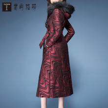 首尚格释棉服女2018新款冬季中长款修身印花真毛领加厚保暖棉袄女图片