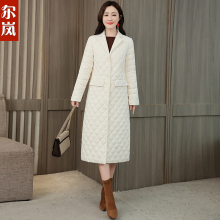 尔岚羽绒服图片