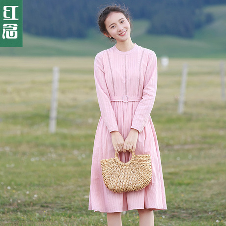 红念粉色连衣裙女长袖2018秋装新款中长款文艺小清新a字裙长裙子商品大图