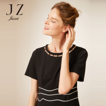 JUZUI/玖姿女装2018秋季新款钉珠小黑裙中长款连衣裙女收腰显瘦图片