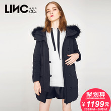 LINC金羽杰冬季街头风棉感面料貉子毛领羽绒服女中长款7450912图片