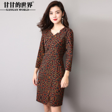 印花连衣裙女显瘦2018春装新款甘甘的世界中年大码中长裙女妈妈装图片