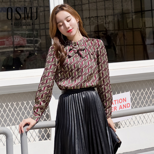 欧诗曼锦2018秋季新品女装印花衬衫修身打底衫J18CS1675
