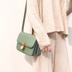 百搭时尚豆腐包