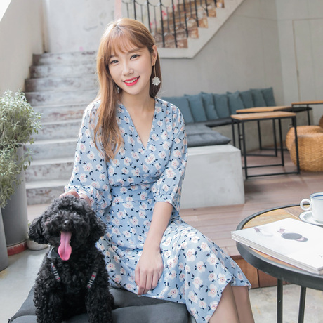 桔熊秋装韩版优雅碎花交叉领收腰系带连衣裙女大码DA5906商品大图