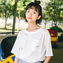 尔给白色中袖T恤女夏2018新款简约bf风学生宽松韩版文艺刺绣上衣图片