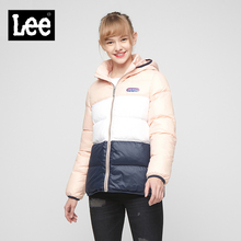 Lee女款2018年秋季主线系列粉红字母印花连帽羽绒服L317073XT8UT图片