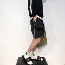 1CHEN / 18夏季新品 多口袋设计男士超轻薄运动裤工装休闲短裤男
