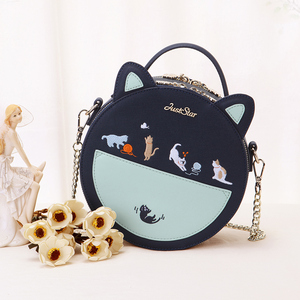 单肩斜挎小圆包