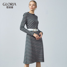 GLORIA/歌莉娅女装2018冬季撞色条斜边下摆连衣裙18SR4E250图片