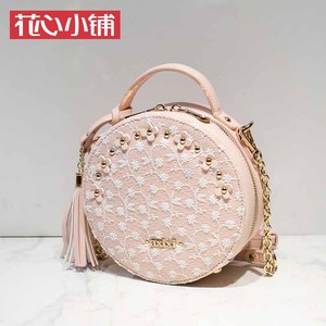 蕾丝花朵流苏小圆包