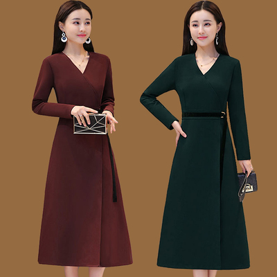 连衣裙唯品会特卖女装清仓2018新款女装春装