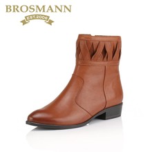 宝舒曼2017秋冬新款 BROSMANN 牛皮流苏圆头中跟女短筒靴H40711