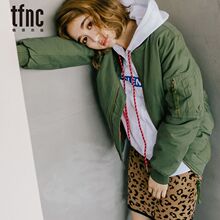 TFNC早秋女装情侣装外套加厚棉服军绿色棒球服女短款飞行员夹克女图片