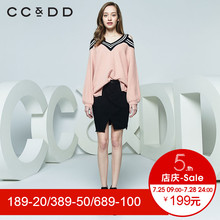 CCDD2018秋装新品专柜正品宽松时尚韩版漏肩V领针织衫女套头上衣图片