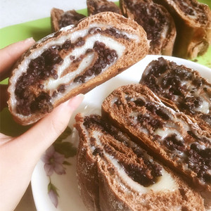 手工麻薯紫米夹心欧包面包