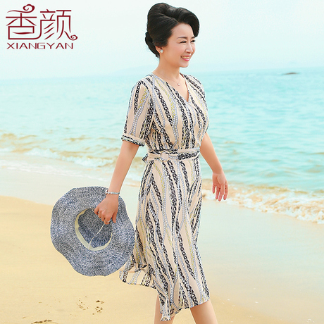 中年妈妈夏装连衣裙中老年女装2018新款女裙子40岁50雪纺过膝衣服商品大图