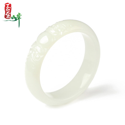 玉至峰和田玉青白玉52mm招财貔貅手镯天然玉石宽条女款小号镯子