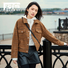 【8折上新价279.9元 补贴70元】对白格子短款毛呢大衣女冬季外套图片
