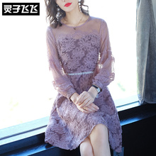 灵子飞飞欧美时尚新品圆领水溶绣花泡泡袖收腰小香风甜美连衣裙图片