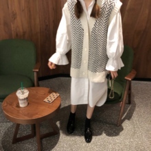 衬衫 裙女 简约喇叭袖 and 复古逍波纹撞色V领中长针织马甲背心
