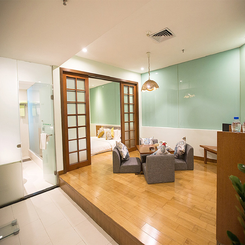 ɽˮʱ�оƵ� ���̻�