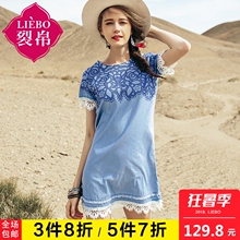 裂帛2018春新款圆领刺绣短袖蕾丝拼接直筒裙牛仔连衣裙女51172094图片