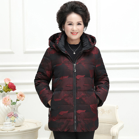 2018新品冬季妈妈装短款女士加肥大码中老年装羽绒服宽松女装外套商品大图
