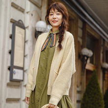 茵曼旗舰店2018秋装新款V领宽松休闲百搭毛衣女针织开衫薄款外套图片