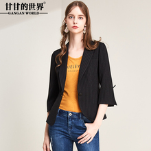 甘甘的世界2018秋季新款西服修身百搭七分袖时尚条纹短款小西装女图片
