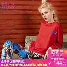 妖精的口袋旗舰店春装圆领宽松字母刺绣印花卫衣女 狂躁独立日图片