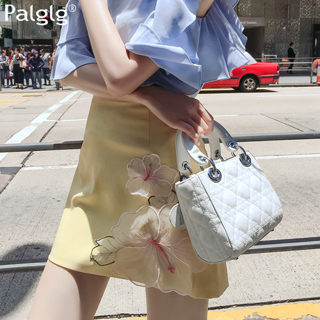 秋季短裙2018新款韩版时尚高腰A字裙绣花女装休闲港味黄色半身裙商品大图